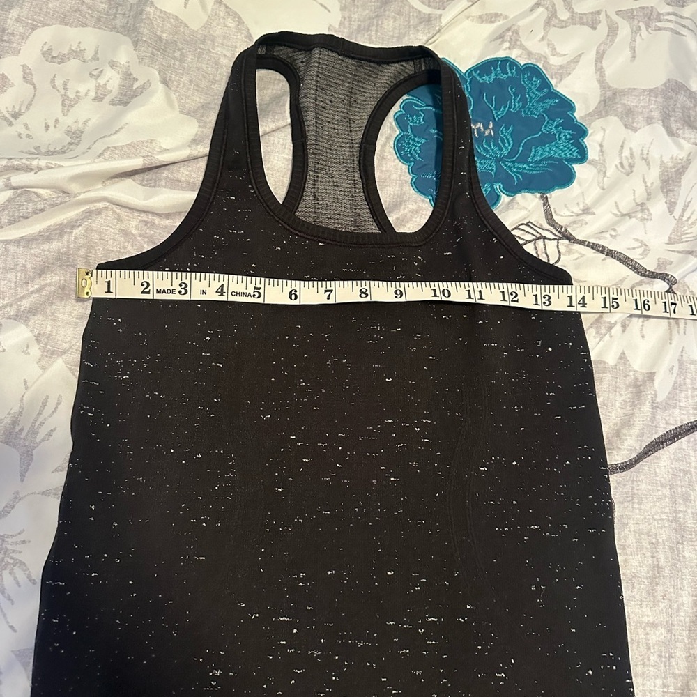 Lululemon Swiftly Tech Razorback Tank Top Women’s 4 Black Activewear - Picture 5 of 9